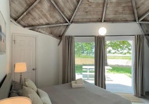 ROOM 04 - Lake Sumner in Clermont