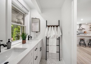 Stylish Inman Park Condo-Walk to Beltline & Eats!
