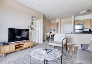 Sunny Playa Del Rey 2BR w/Pool, Spa & Gym, nr Playa Beach, by Blueground in Los Angeles