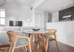Upscale South Loop 1BR nr L & Grant Park, by Blueground in Chicago