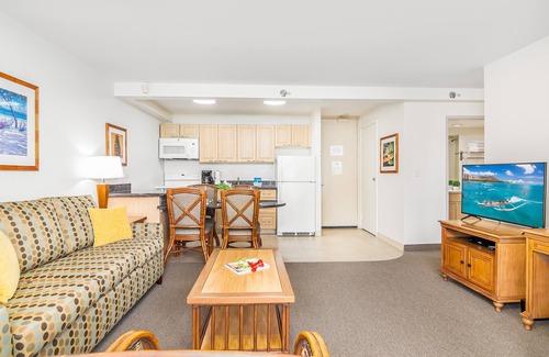 Diamond Head - Kapahulu - St. Louis Condo | Cozy & Diamond Head View at Waikiki with Parking