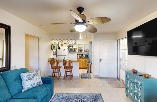 Waikoloa Condo | Golf course adjacent condo with heated pool, hot tub, fitness room, tennis