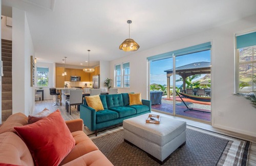 Makaha Valley House | Kalo Homes - Makaha Modern