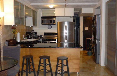 Makaha Condo | Oceanfront Beach Condo-Amazing views
