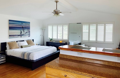 Pupukea Apartment | Prime Sunset Beach Loft! Modern, Spacious & Private + Cold A/C!