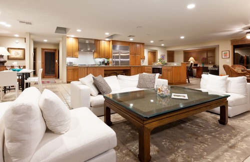 Kamuela House | THANKSGIVING 10% off-EPIC Location,SPECTACULAR Sunset, Ocean Views-Infinity Pool