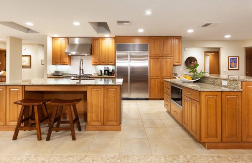 Kamuela House | THANKSGIVING 10% off-EPIC Location,SPECTACULAR Sunset, Ocean Views-Infinity Pool