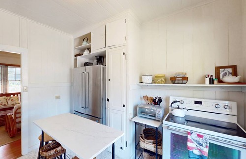 Diamond Head - Kapahulu - St. Louis Cottage | Cabin ∙ 2 bedrooms ∙ 4 guests