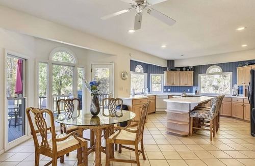 Skyland House | 10 Min TO DT, 16 min to Biltmore, Lg Home, Apartment Incl., Peaceful & Quiet
