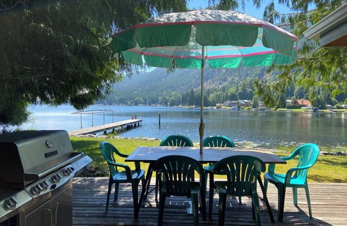 Lake Cavanaugh House | 2+ bedroom family home on Lake Cavanaugh shores. Sleeps 6.