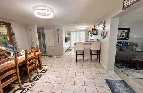 Homosassa House | 2-bedroom house w/pool in the heart of old Homosassa!