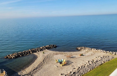 Geneva-on-the-Lake Condo | 2-BR/2BA Lakefront Condo-private beach/indoor pool-rent 3 get 4th free -ask!