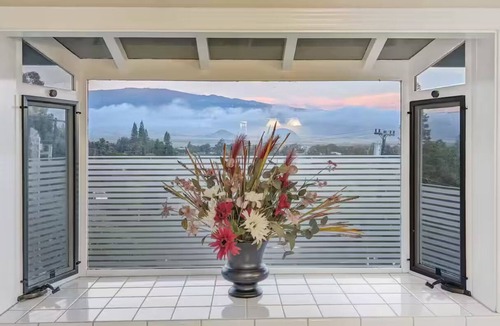 Waimea House | 2600ft Luxury Paradise: Hot Tub & Maunakea Views