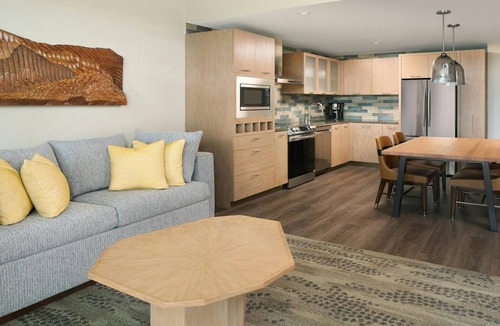 Kihei Resort | 2BR Plus at Maui Bay Villas, Hilton Grand Vacations Club in Sunny Kihei