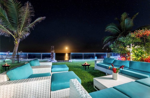 Hauula Villa | 3 Beachfront Spas|90"THTR|Only home in Hawaii with Private Beach|Jurassic Park F
