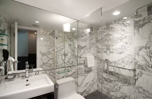 Kalorama Heights Hotel | 3 Superior Rooms for Family Stay | 1.9 Miles Away from The National Mall!