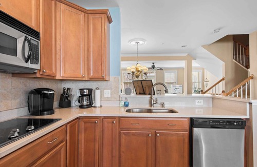Sunset Island Condo | 44 Sunset Island Dr