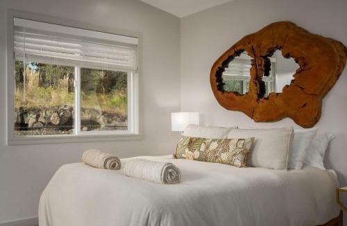 Royal Hawaiian Estates House | 5-Star Luxury Sauna-Spa Retreat Near Volcano Nat'l