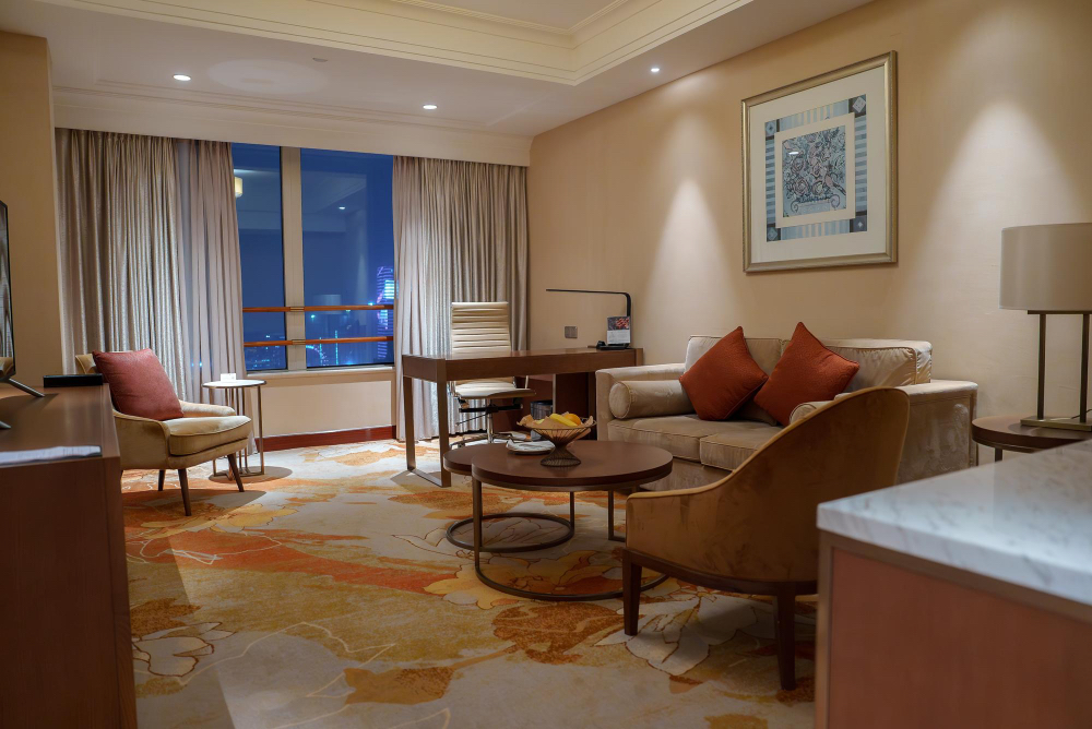 Royal Hawaiian Estates House | 5-Star Luxury Spa-Sauna "Gem" 5 min to Volcano Natl. Park