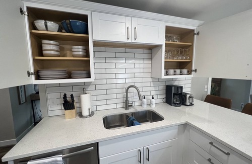 Salt Lake City House | 5BR Family Home Sleeps 11 Game Room Near Ski Resorts & Downtown SLC