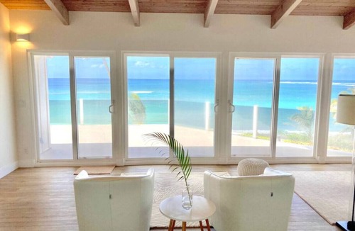 Pupukea House | 6 Bedroom Beachfront with Pool!