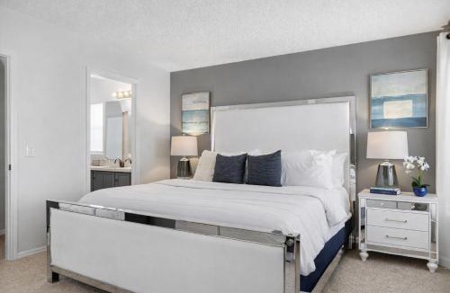 Clear Creek House | Amazing Star Wars Villa - Theater, Full Arcade & Private Pool, 5BR Near Disney