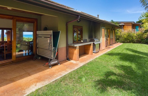 Pupukea House | Amazing Sunset Beach 4 Bedroom / 4 Bath Vacation Home with Pool