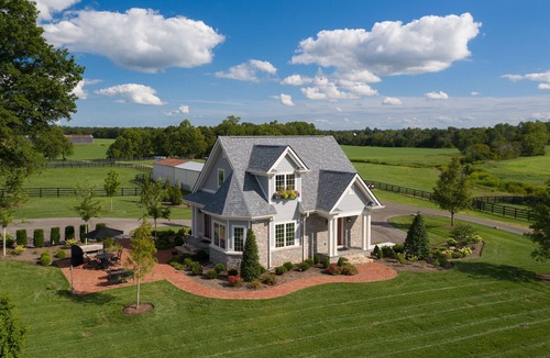 Georgetown Cottage | ARCADIA FARM COTTAGE - Luxury Bluegrass Retreat for 8 Near Kentucky Horse Park