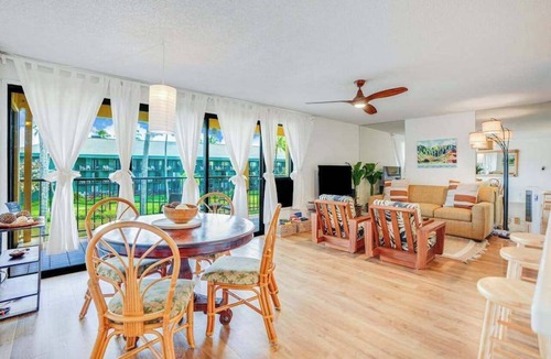 Hanamaulu Condo | August sale! Water-View 3rd-Floor Lihue Condo with Pool, Steps to Beach