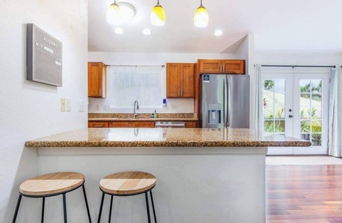 Kapoho House | August Special! Settle In for a Restful Pahoa Stay with Room to Breathe