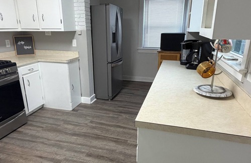 Olean House | Awesome 5-bedroom house with AC in charming Olean