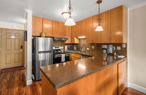 Nawiliwili Condo | Banyan Harbor A-09, A/C & Centrally located