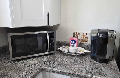 Fairpark House | Basement. Great Location. 1 min away from the freeway. 5 mins from the downtown