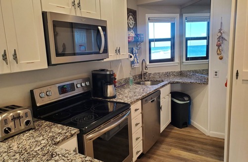 Gulf Shores House | BEACH MEISTER-We Supply Everything including free shuttle from & to GUF Airport