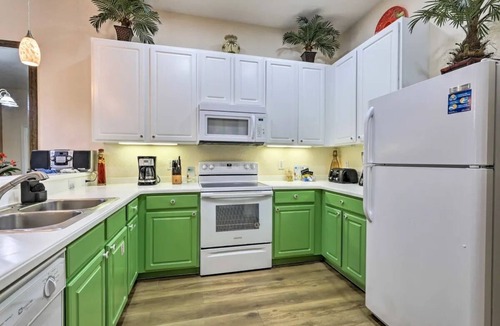Bahama Bay Villa | Beach Resort near Disney with Poolside Tike Bar