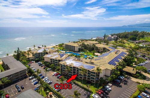 Wailua Condo | Beautiful Air Conditioned 2nd Floor 2 Bedroom w/mountain and slight ocean view