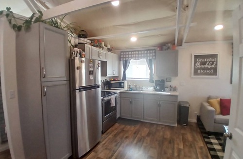 Nampa House | Beautiful full apartment, in barn style building, close to town with farm views!