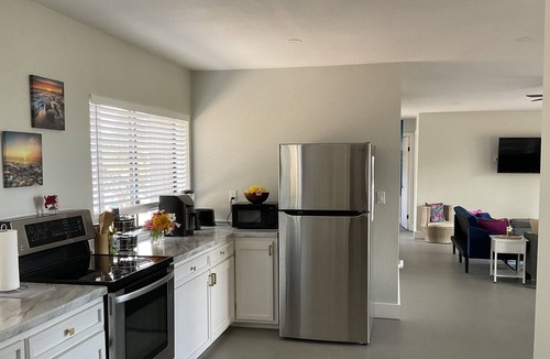 Ocean View House | Beautiful oasis located on 3 acres in Ocean View, a suburb of Capitan Cook.