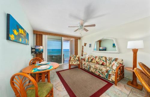 Kailua-Kona House | Beautifully Renovated Oceanfront Condo w/breathe taking Views! - Hale Kona Kai 302