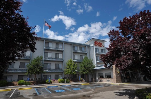 Nampa Hotel | Best Place to Unwind! 2 Great Units, FREE Parking, Near Idaho State Capitol!
