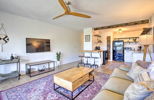 Historic Kailua Village Condo | Big Island Condo w/Pool Access: Walk to Beach!