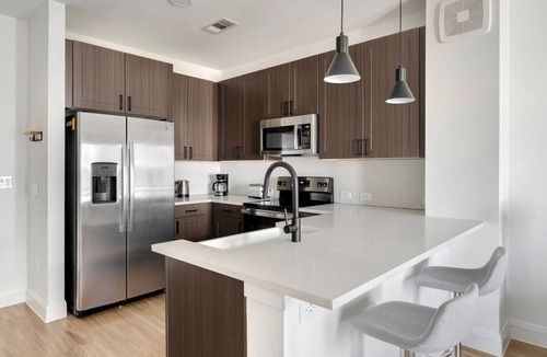 Hancock Apartment | Blueground | Hancock, pool, nr Zilker Park