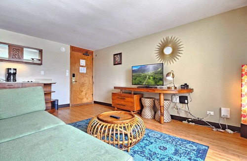 Diamond Head - Kapahulu - St. Louis Apartment | BMB 804 Modern Waikiki 1 Bedroom, 2 mins to Beach