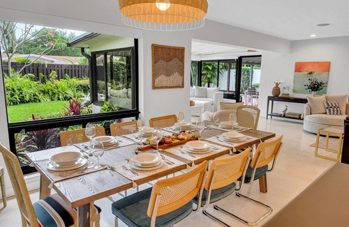 Harbour Inlet House | Boho Chic/Heated Pool/Walk To Beach/Escapism at its finest/Coconut Key/H0MES