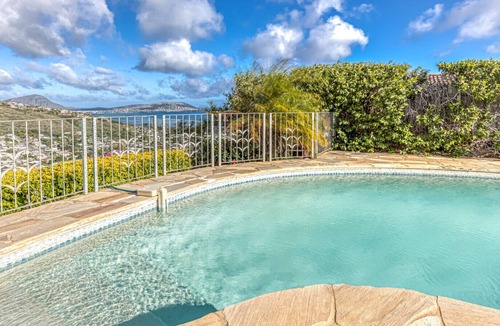 Waialae Iki Ridge House | Breathtaking Ocean + Mountain View + Private Pool. Monthly Rental!