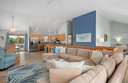Sea Acres House | Bring your dog to Duck - Updated Four Seasons family friendly home!