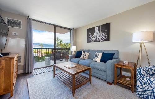 Kihei House | Calming Coastal Vistas