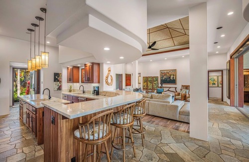The Cape House | Cape 3 - 1-Minute Walk to Private Beach and Restaurant