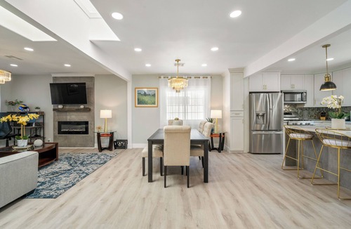 Del Aire House | Casa CW 3Bedrooms House + Guest Studio Near LAX/SoFi Stadium/Beach