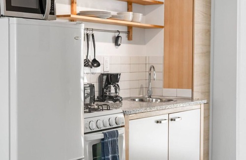 Brookwood Apartment | (CCF) Enjoy a Full Kitchen in an Affordable Studio near Peachtree Street